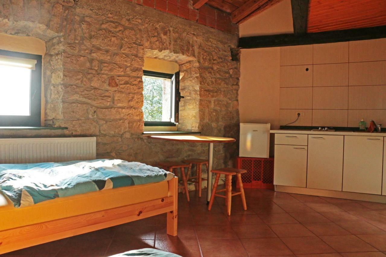 Stonehouse Apartment Nova Gorica Luaran gambar